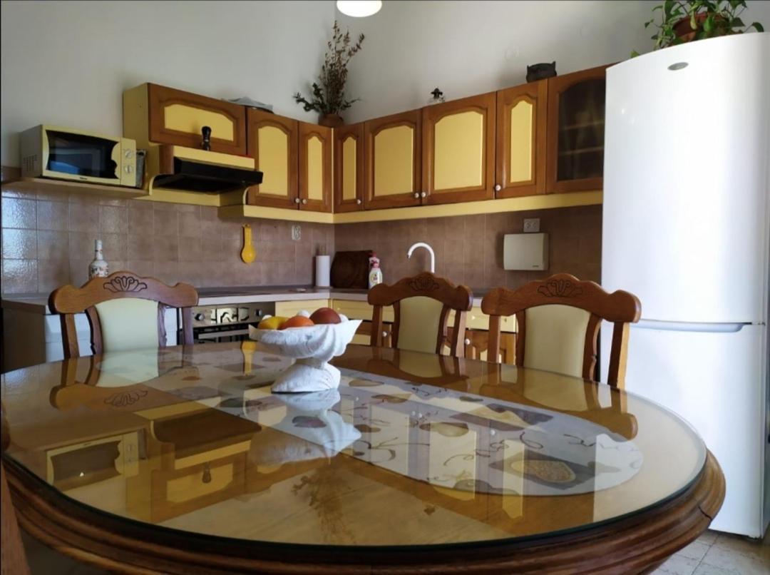 Apartman Andela Podgora Exterior foto